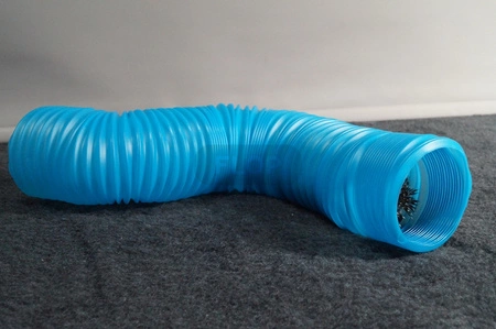 Plastyczny tunel dla jeża